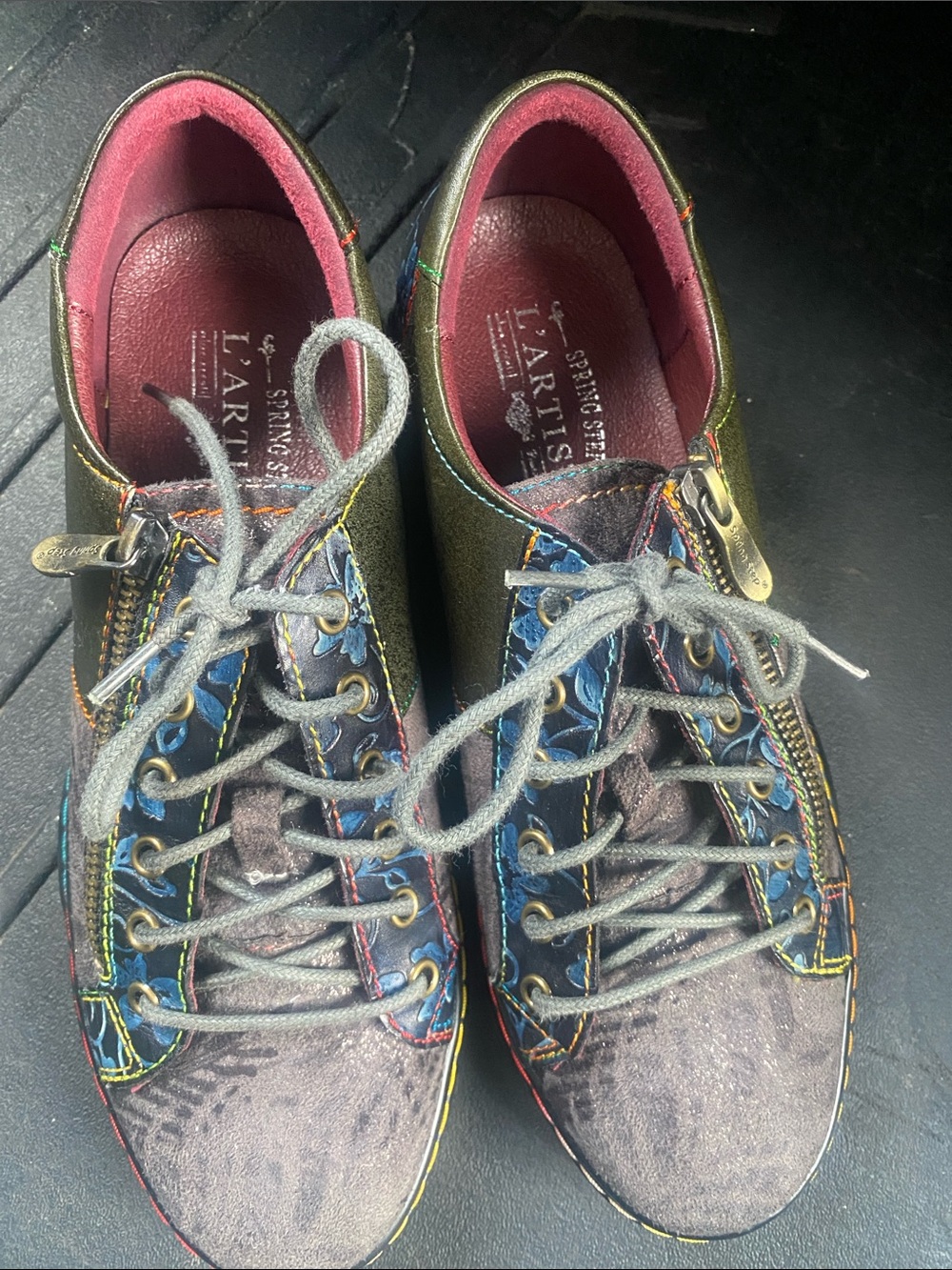 L'Artiste Women's Multicolor Lace-Up Sneaker